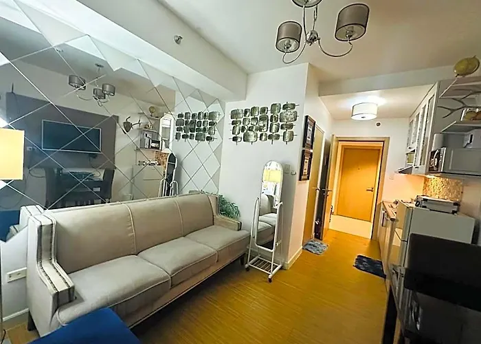 Near Mc Kinley Bgc 1 Bedroom With Balcony Neflix Hotel Manille